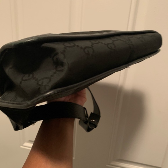 Gucci Great Condition Authentic - Picture 7 of 9